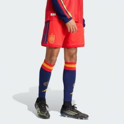 Szorty Spain 26 Home Authentic. Czerwone szorty męskie Adidas, bez wzorów, sportowe. Za 239.00 zł.