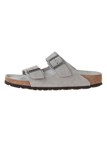 Birkenstock Skórzane klapki w kolorze szarym rozmiar: 36. Szare klapki damskie Birkenstock, bez wzorów, bez obcasa. Za 339.95 zł.
