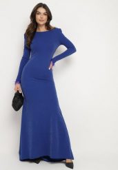 Granatowa Taliowana Sukienka z Długim Rękawem z Piórami i Odkrytymi Plecami Emelira. Niebieskie sukienki damskie Born2be, na spotkanie biznesowe, l, z aplikacjami, eleganckie, bez kołnierzyka, bez ramiączek, maxi. W wyprzedaży za 151.99 zł.