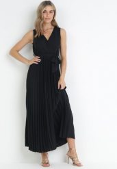 Czarna Plisowana Sukienka Maxi z Gumką w Pasie i Materiałowym Paskiem Biak. Czarne sukienki damskie Born2be, na imprezę, na lato, l, bez wzorów, z materiału, eleganckie, bez kołnierzyka, bez ramiączek, maxi. W wyprzedaży za 87.99 zł.