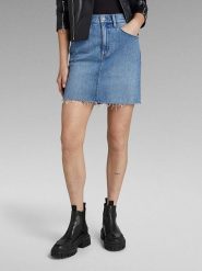 G-Star Spódnica dżinsowa w kolorze niebieskim rozmiar: W25. Niebieskie spódniczki damskie G-Star, z aplikacjami, klasyczne, mini. Za 95.69 zł.