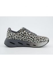 Tenhaag Buty w kolorze szaro-kremowym do biegania rozmiar: 40,5. Brązowe obuwie do biegania damskie Tenhaag. Za 347.99 zł.