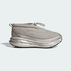 BUTY ASTRASTAR. Białe buty sportowe na co dzień damskie Adidas, bez wzorów, z gumy. Za 369.00 zł.