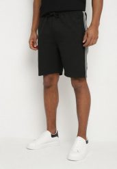 Czarne Szorty Dresowe z Wiązaniem Napirisa. Czarne szorty męskie Born2be, z dresówki, bez kołnierzyka. Za 39.99 zł.