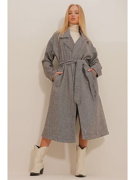 Trendyol Płaszcz przejściowy w kolorze szarym rozmiar: S. Szare płaszcze damskie Trendyol, s, bez wzorów, z tkaniny. Za 152.95 zł.