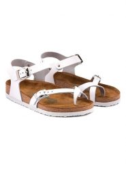 Comfortfusse Skórzane sandały w kolorze bialym rozmiar: 41. Białe sandały damskie Comfortfusse, bez wzorów, ze skóry, bez obcasa. Za 176.08 zł.