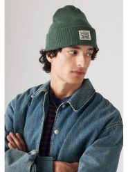 Levi's Czapka w kolorze zielonym rozmiar: onesize. Zielone czapki męskie Levi's, bez wzorów, z materiału, sportowe. Za 91.34 zł.