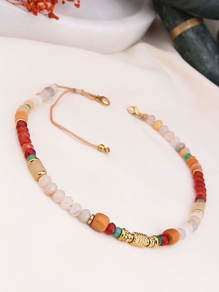 Charlize Pozłacany naszyjnik z kamieniami ozdobnymi i agatami - dł. 45 cm rozmiar: onesize. Czerwone naszyjniki damskie Charlize, pozłacane. Za 82.83 zł.