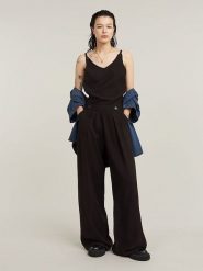 G-Star Kombinezon w kolorze czarnym rozmiar: XL. Czarne kombinezony damskie G-Star, xl, bez wzorów, retro, bez kołnierzyka, bez ramiączek. Za 272.95 zł.