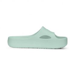 Klapki damskie Puma Shibusa. Zielone klapki damskie Puma, bez wzorów, z materiału, bez obcasa. Za 189.00 zł.
