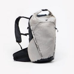Plecak turystyczny Quechua MH500 Light 22 l. Brązowe plecaki damskie QUECHUA, bez wzorów, z poliesteru. Za 269.99 zł.