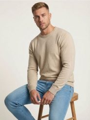 Bawełniany sweter basic - beżowy. Brązowe swetry męskie Sinsay, l, bez wzorów, z bawełny, bez kołnierzyka. Za 39.99 zł.