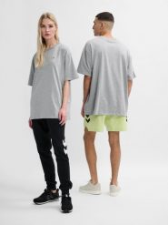 Koszulka Hummel Loose Bee. Szare t-shirty damskie HUMMEL, s, z aplikacjami, z bawełny, bez kołnierzyka. Za 106.00 zł.