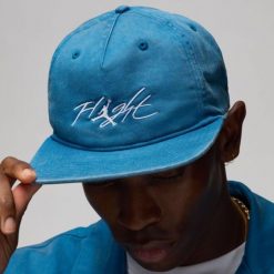 Czapka z daszkiem Air Jordan Flight Pro Unstructured Blue - FV5300-457. Niebieskie czapki męskie Jordan, bez wzorów. Za 98.90 zł.