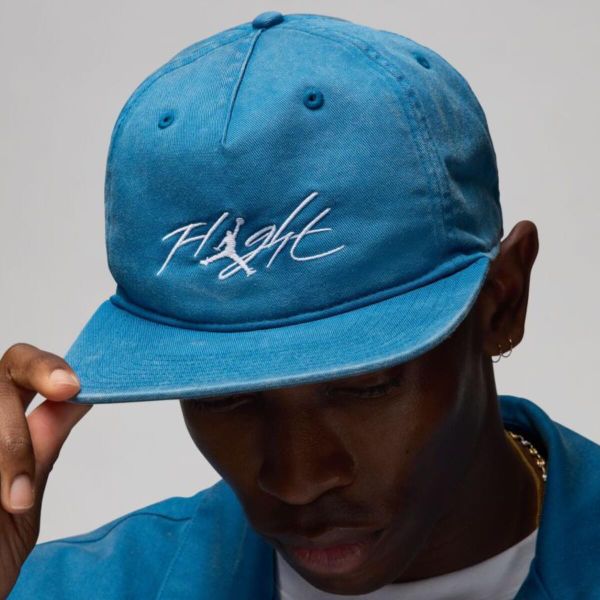 Czapka z daszkiem Air Jordan Flight Pro Unstructured Blue - FV5300-457. Niebieskie czapki męskie Jordan, bez wzorów. Za 98.90 zł.