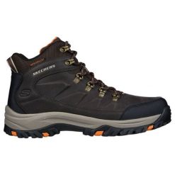 Buty Skechers Relment Daggett 204642/CHOC brązowe. Brązowe buty trekkingowe męskie z gumy, bez zapięcia. Za 466.73 zł.