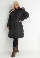 Czarna Kurtka Pikowana z Futerkiem Izefia. Czarne kurtki damskie Born2be, plus size, z aplikacjami, z jeansu, bez kaptura. Za 249.99 zł.