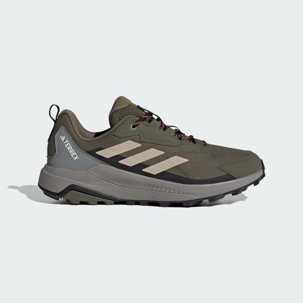 Buty Terrex Anylander Hiking. Brązowe buty trekkingowe męskie Adidas, z materiału, bez zapięcia. Za 356.50 zł.