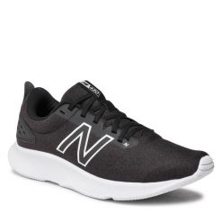 Buty do biegania New Balance. Czarne obuwie do biegania damskie New Balance. Za 159.99 zł.