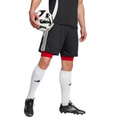 Szorty adidas Techfit. Czerwone szorty męskie Adidas, z materiału, bez kołnierzyka. Za 90.99 zł.