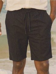 Szorty z wiskozą - czarny. Czarne szorty męskie Sinsay, z wiskozy, bez kołnierzyka. Za 49.99 zł.