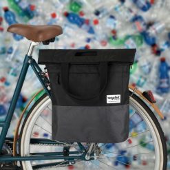 Torba Rowerowa Shopper Z Recyklingu 20 Litrów - Czarno-Szara. Czarne torby męskie na ramię URBAN PROOF, bez wzorów, z materiału, na ramię. Za 207.95 zł.