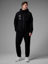 4F Spodnie dresowe joggery męskie 4F x Robert Lewandowski - czarne XXL. Czarne spodnie dresowe męskie 4f, bez wzorów, z bawełny. Za 189.99 zł.