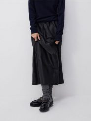 Długie skarpetki z wełną - ciemnoszary. Szare skarpetki damskie Reserved, bez wzorów, z dzianiny. W wyprzedaży za 22.99 zł.