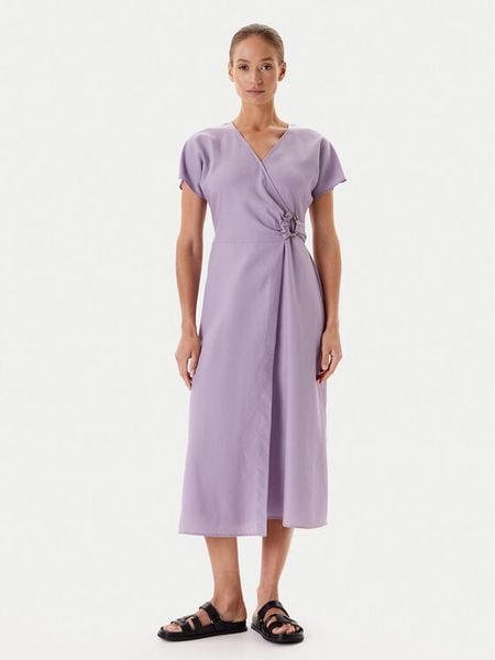 Tatuum Sukienka letnia Ziana T2506.194 Fioletowy Regular Fit. Fioletowe sukienki damskie Tatuum, na lato, bez wzorów, z lyocellu, bez kołnierzyka, bez ramiączek. Za 299.99 zł.