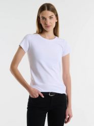 Koszulka damska z krótkim rękawem biała Classaca 101. Białe t-shirty damskie Big Star, l, bez wzorów, z bawełny, bez kołnierzyka. W wyprzedaży za 79.99 zł.