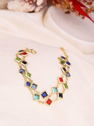 L'Atelier de Gaia Pozłacana bransoletka z elementami ozdobnymi rozmiar: onesize. Żółte bransoletki damskie L'Atelier de Gaia, pozłacane. Za 70.57 zł.