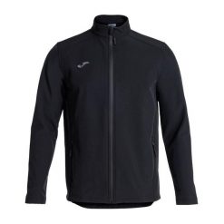 Kurtka wodoodporna Joma Basilea II. Czarne kurtki męskie Joma, bez wzorów, z softshellu, sportowe, bez kaptura. Za 139.99 zł.