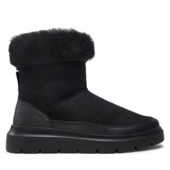 Botki ECCO. Czarne botki damskie ECCO, bez obcasa, na płaskiej podeszwie, bez zapięcia. Za 739.99 zł.