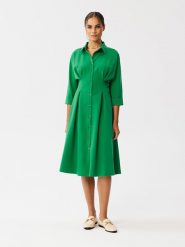 Stylove Sukienka w kolorze zielonym rozmiar: XL. Zielone sukienki damskie Stylove, xl, bez wzorów, bez kołnierzyka, bez ramiączek, midi. Za 153.34 zł.