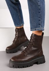 Brązowe Botki Workery na Grubej Podeszwie ze Sznurowaniem Sailia. Brązowe botki damskie Born2be, z jeansu, klasyczne, bez obcasa, na płaskiej podeszwie, bez zapięcia. Za 159.99 zł.