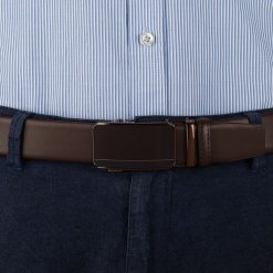 Pasek męski skórzany 3,5 cm klamra automatyczna Beltimore brązowy 51-550 : Kolory - brązowy, beżowy, Rozmiar pasków - r.115-130 cm. Brązowe paski męskie bez wzorów, ze skóry, wizytowe. Za 64.99 zł.