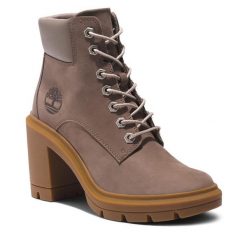 Botki Timberland. Brązowe botki damskie Timberland, bez obcasa, na słupku, bez zapięcia. Za 619.99 zł.
