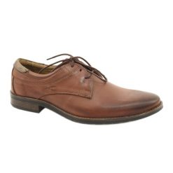 KOMODO Eleganckie buty męskie 877 brązowe. Brązowe buty wizytowe męskie na jesień, z jeansu, bez zapięcia. Za 362.62 zł.