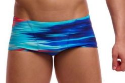 Kąpielówki Funky Trunks Storm At Sea - trunki męskie. Niebieskie kąpielówki męskie FUNKY TRUNKS, l, bez wzorów, z poliesteru, do pływania. Za 159.00 zł.