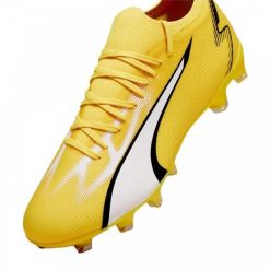Buty sportowe profesjonalne Puma Ultra Match FG/AG. Białe buty sportowe na co dzień damskie Puma, bez wzorów. Za 199.00 zł.