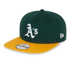 Czapka typu snapback New Era Oakland Athletics. Białe czapki męskie New Era, bez wzorów. Za 216.00 zł.