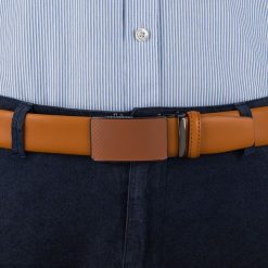 Pasek męski skórzany 3,5 cm klamra automatyczna Beltimore camelowy 02-582 : Kolory - brązowy, beżowy, Rozmiar pasków - r.115-130 cm. Brązowe paski męskie bez wzorów, ze skóry, wizytowe. Za 64.99 zł.