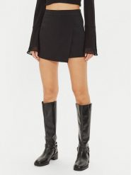 Gina Tricot Szorty materiałowe 23419 Czarny Regular Fit. Czarne szorty damskie Gina Tricot, bez wzorów, z materiału. Za 99.99 zł.