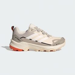 Buty hikingowe Terrex Skychaser AX5 GORE-TEX. Brązowe obuwie do biegania damskie Adidas. Za 529.00 zł.