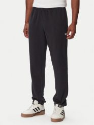 Adidas Spodnie dresowe Trefoil Essentials KR3463 Czarny Regular Fit. Czarne spodnie dresowe męskie Adidas, bez wzorów, z bawełny. Za 239.99 zł.