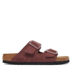 Klapki Birkenstock. Czerwone klapki damskie Birkenstock, bez wzorów, bez obcasa. Za 629.99 zł.