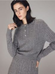 Sweter z domieszką wełny - ciemnoszary. Szare swetry klasyczne damskie Reserved, l, z dzianiny, bez kołnierzyka. Za 129.99 zł.