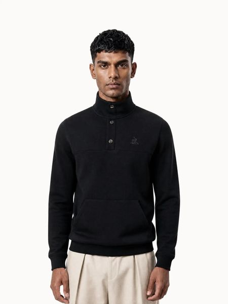 Bluza Le Coq Sportif Essential LF. Czarne bluzy bez kaptura męskie Le Coq Sportif, bez wzorów, z materiału, klasyczne, bez kołnierzyka, bez ramiączek. Za 398.50 zł.
