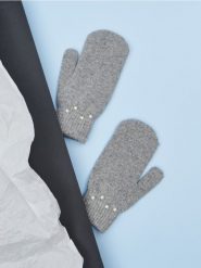 Rękawiczki - szary. Szare rękawiczki damskie Sinsay, z aplikacjami, z włókna. Za 29.99 zł.