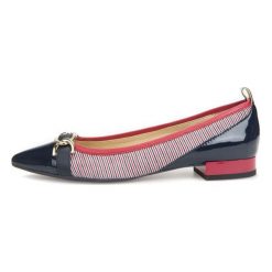 Geox baleriny damskie Charyssa 36 czerwone. Czerwone baleriny damskie Geox, bez wzorów, bez obcasa. W wyprzedaży za 332.00 zł.